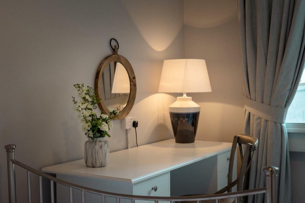 Anabelle'S Guest House Bath Exterior photo